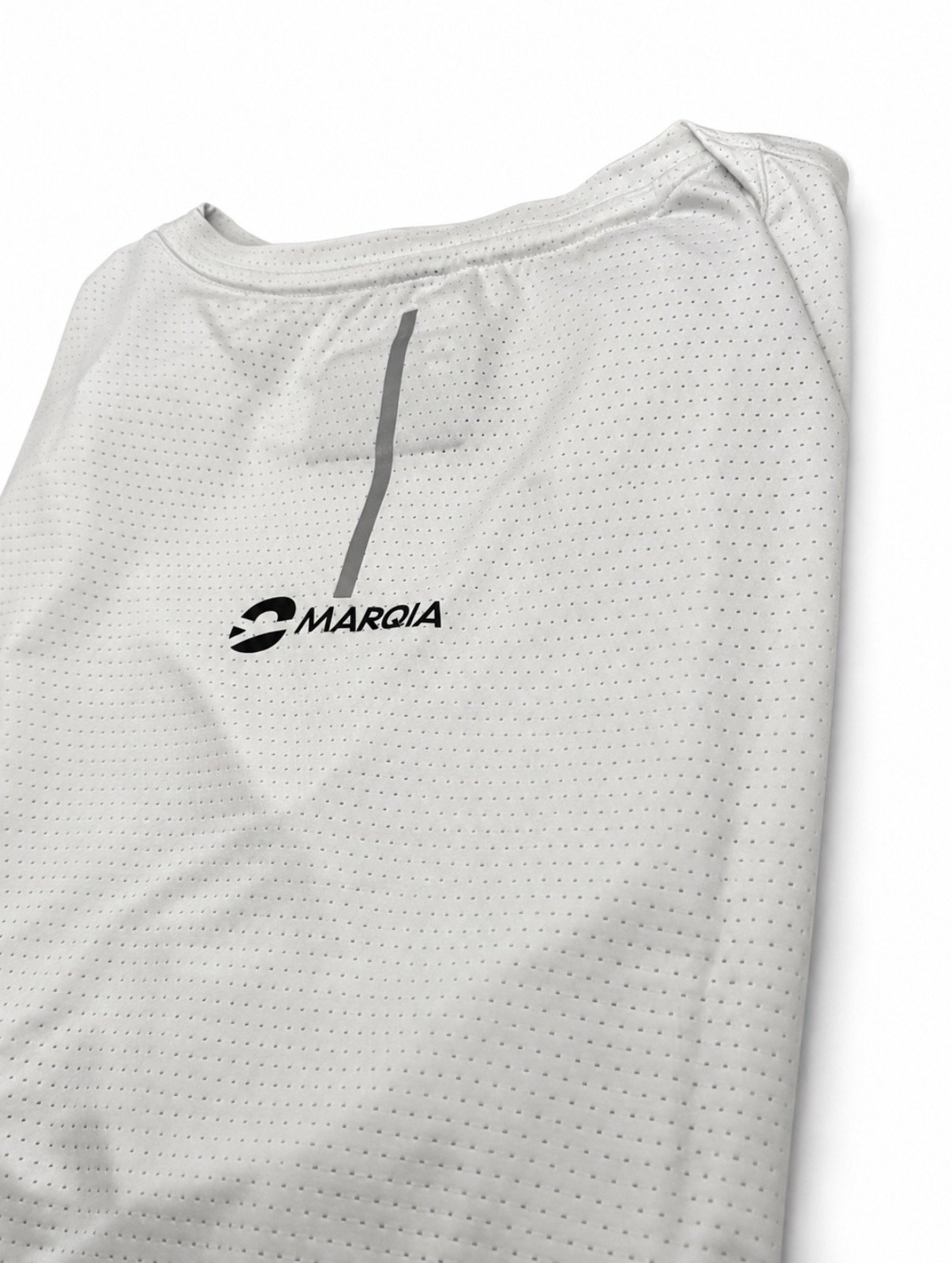 Marqia Move Tee White — fotografía 3